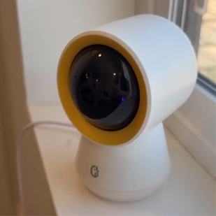 Vacation Freedom with a Baby Monitor That Works Without Wi-Fi